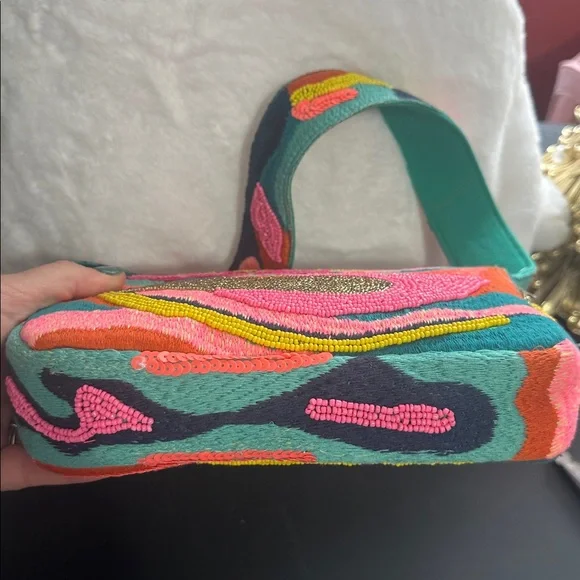 America & beyond beaded wave multi colored shoulder bag - Picture 3 of 5